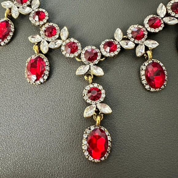 New NWT Amrita Singh Ruby Red Crystal Necklace - Wedding temple Bollywood - Picture 2 of 6